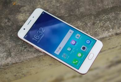 Oppo F1 / F1S / F1 Plus bị nhiễu màn hình, trắng màn hình