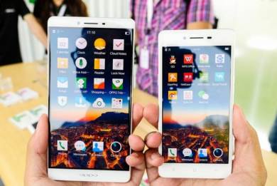 Oppo R11 / R11 Plus lỗi màn hình , trắng màn hình