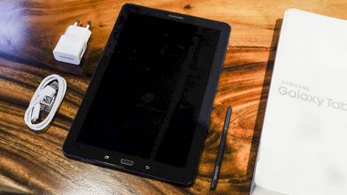 Samsung-tab-a-a6-dien-thoai-bi-chat-nguon-mat-nguon