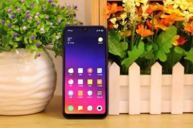 Xiaomi Mi Play hao pin, hao nguồn