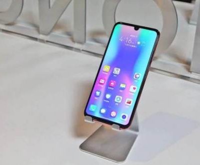Làm thế nào khi Honor 10, 10 lite sạc không vào pin, sạc chậm?