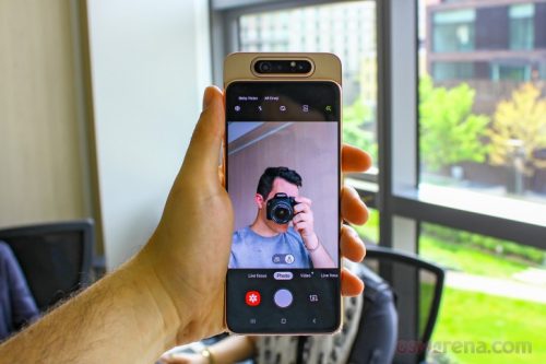 Samsung A80 camera không lấy nét, camera bị mờ