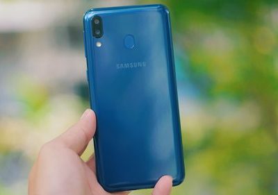 Thay nắp lưng Samsung A20 ở đâu?