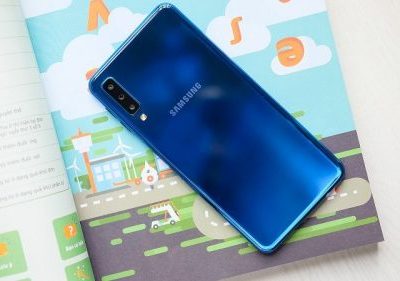 Thay nắp lưng Samsung A50 chính hãng, giá tốt