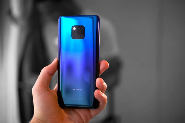 Huawei Mate 30 Pro Thay Nap Lung1