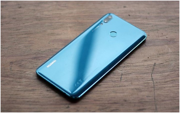 Huawei Y9 2019 Mat Song Song Yeu(1)