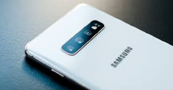 Samsung S11 Thay Nap Lung1