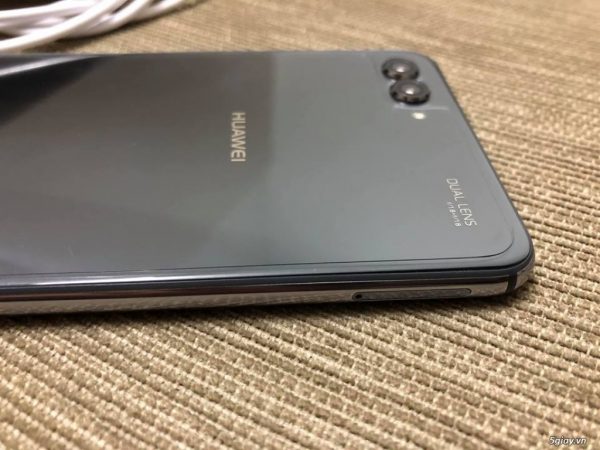 Thay Pin Huawei Nova 2s(1)