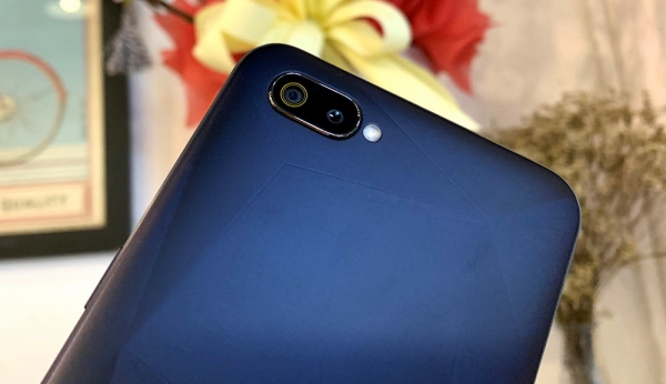 Thay Kinh Camera Sau Realme C2(2)