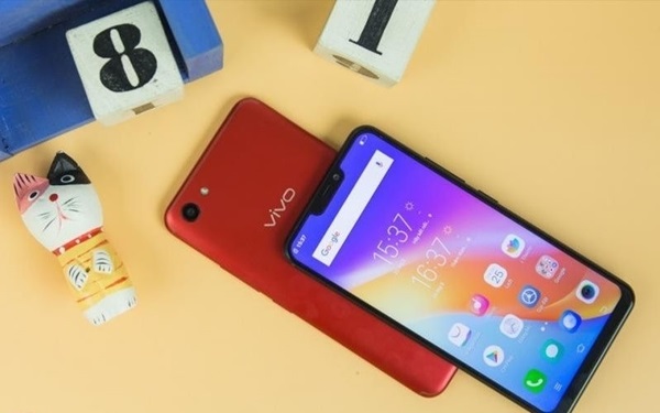 Vivo Y81 Mat Song Song Yeu 2