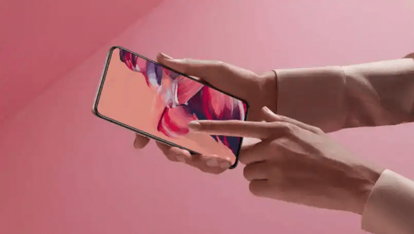 Nguyên nhân cần phải thay kính camera sau cho OPPO Reno Ace