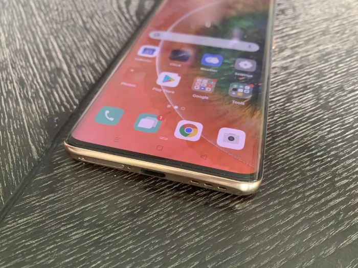 Chiec Oppo Find X2 Can Phai Thay Rung 1